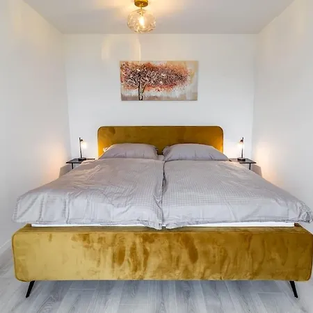 Cozy Near Centrum And Airport Братислава