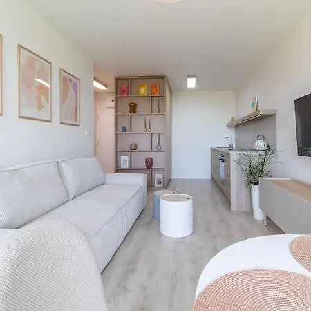 Cozy Near City Centrum And Airport