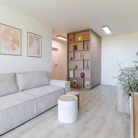 Cozy Near City Centrum And Airport