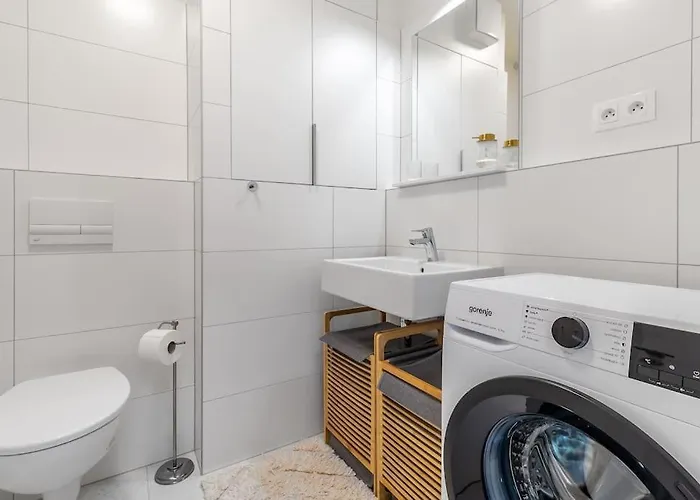 Cozy Near Centrum And Airport