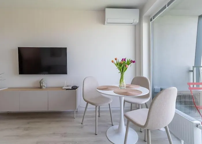 Apartment Cozy Near Centrum And Airport Bratislava