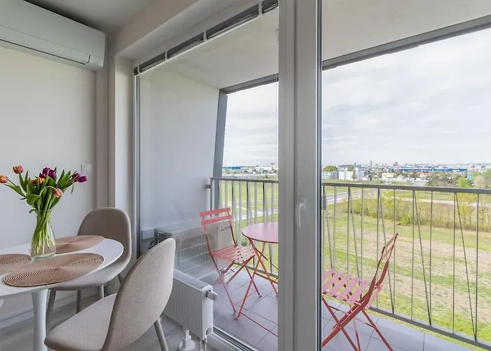 Apartment Cozy Near Centrum And Airport