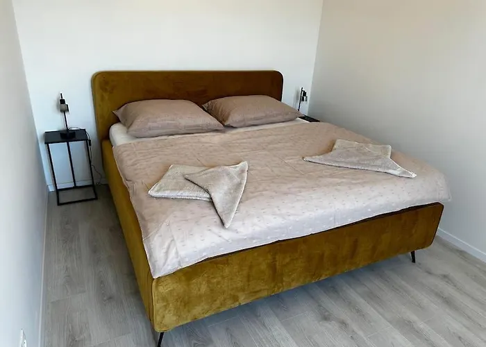 Cozy Near Centrum And Airport דירה *